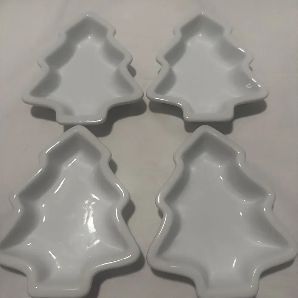 Vintage 2003 Crate & Barrel White Ceramic Christmas Tree Shape Dishes Set (4)